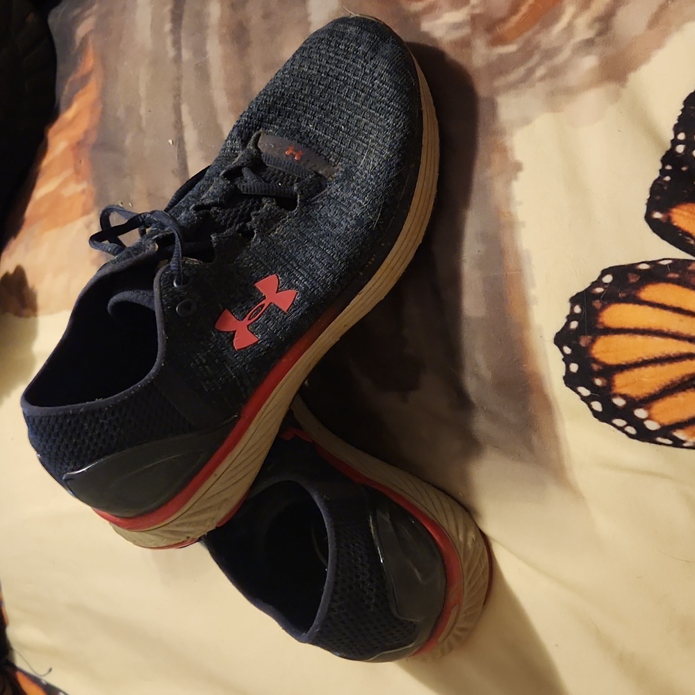 Under Armor Tennis Shoes
